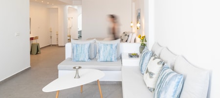Bliss caldera view suite for 4 pax