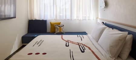 Standard Queen