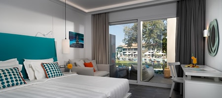 Double Room with Sharing Pool