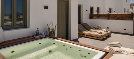 Majestic Suite with Outdoor Hot Tub