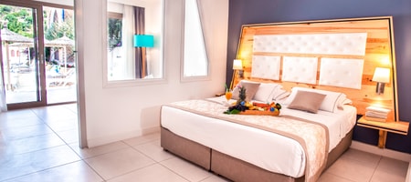 Suite Armonia - Front Pool