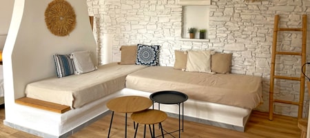 Flatlet // Groundfloor Village View