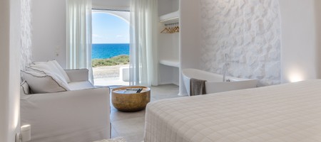 Junior Suite with Sea View (35m² / 375ft²)