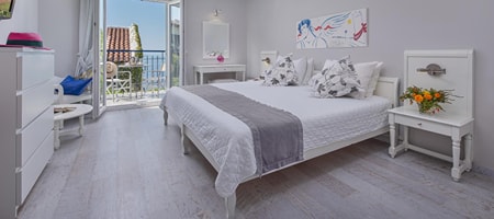 Twin or Double Room Side Sea View 21m²