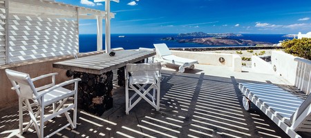 1 Bedroom Villa with View to Caldera Cliffs and Sea