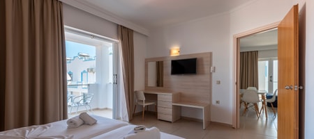 One Bedroom Apartment (5 PAX)