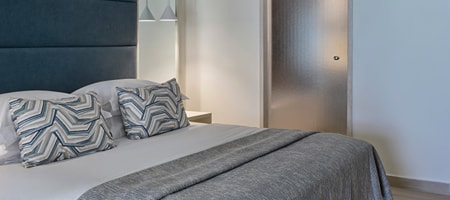 Premium Double Swim-up Room Inland View