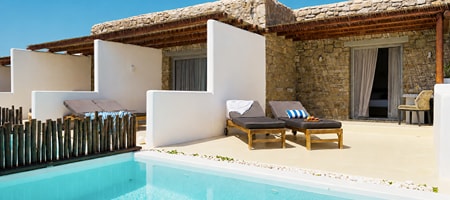 Queen-Size Double Bed Luxury Suite with Private Pool