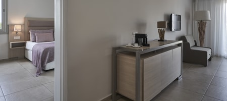 Family One Bedroom Suite Inland View