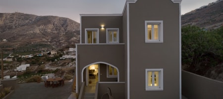 ALTURA VILLA WITH OUTDOOR HOT TUB BY K&K (EXO GONIA)
