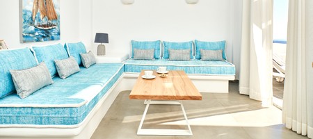 Honeymoon Suite with Hot Tub & Caldera View