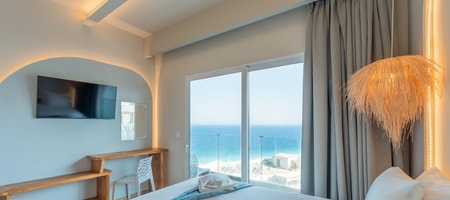 Deluxe Suite Sea View And Pool