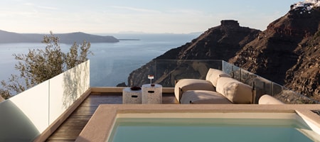 Caldera cave deluxe suite with indoor & outdoor hot tub