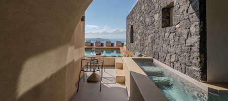 Caldera cave junior suite with outdoor hot tub