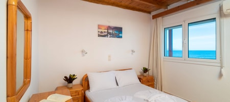 N2 - 2 Bedroom apartment 5 guests