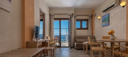 One Bedroom Suite Sea View