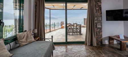 Two-Bedroom Apartment with Sea View "Charama"
