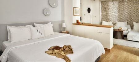 Daphne Suite By K&Κ