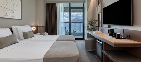 Double Sea View (2 adults + 1 child)