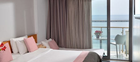 Double Room with Sea View (2 adults + 1 child)