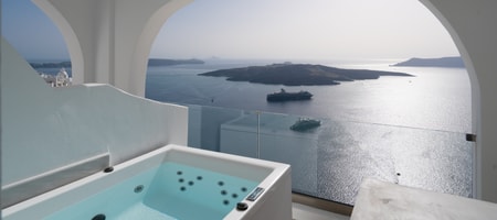 Matter Suite Outdoor Hot Tub