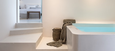 Grand Suite with Indoor Jetted Tub and Caldera View