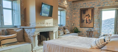 Queen Suite with Panoramic Sea View