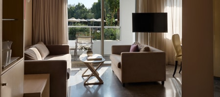 One Bedroom Suite Inland View