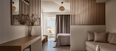Deluxe Sea View Suite