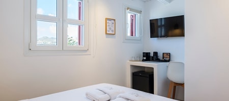 Cozy Room Partial Sea View
