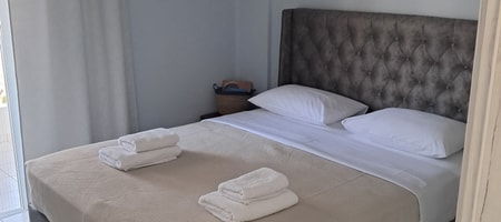 Deluxe Suite with View