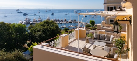 Panoramic View Suite with Private Terrace