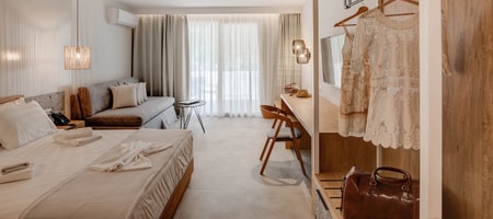 Deluxe Suite with Sea View
