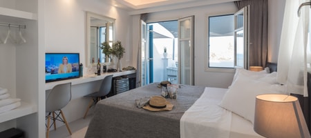 Two-Bedroom Suite with Sea View (Split-Level)