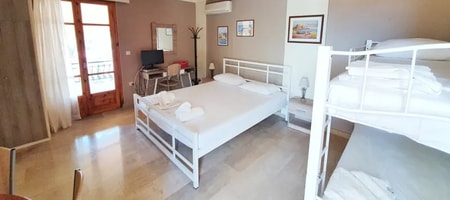 QUADRUPLE ROOM WITH BUNK AND GARDEN VIEW