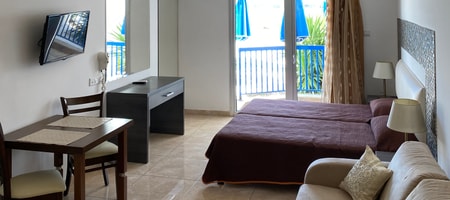 Deluxe Studio