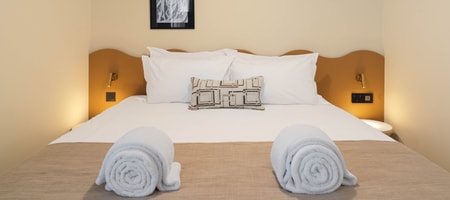 Deluxe Market Suite