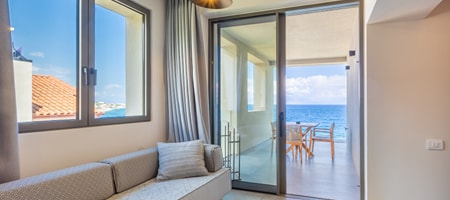 Deluxe Suite with Sea View