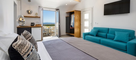 Queen Suite with Spa Tub