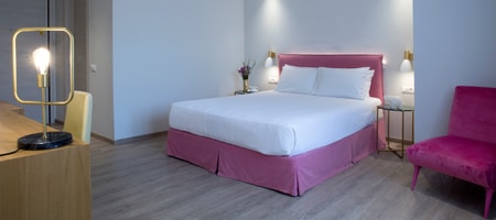 Deluxe Double Room / Sleeps Two
