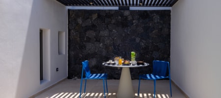 Sokaki Residence with Plunge Pool