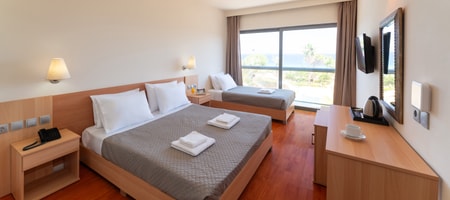 Comfort Double with Pool-Sea View [No Balcony]