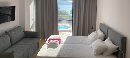 Family Room with Sea View