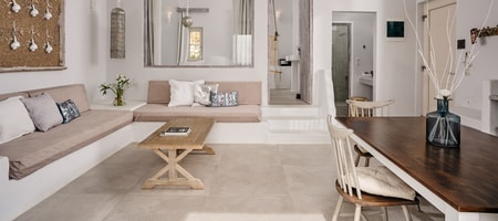 Poolfront One Bedroom Suite with Sea View 53m²