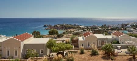 Open Plan Suite with Panoramic Sea View 41m²