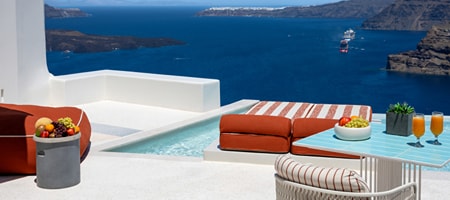 Sugarmoon Suite with Private Veranda | Heated Plunge Pool and Caldera View