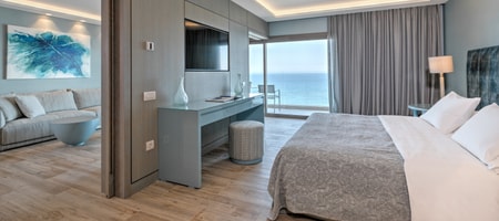 Sea View Deluxe Suite