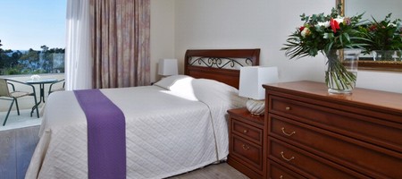 Two-Bedroom Suite Sea View