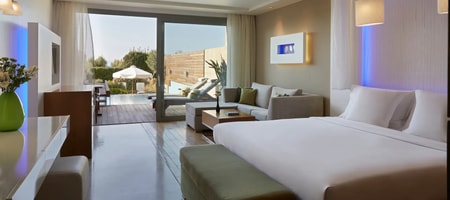Amus Suite with Private Pool and Garden