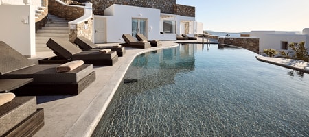 Elegant Suite with Heated Sharing Pool (4 adults)